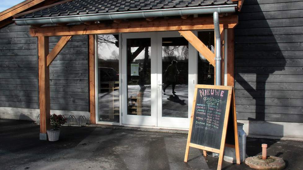 De boerderijwinkel is vijf dagen per week geopend.