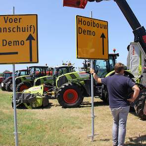 De agrarische beurs voor Oost-Nederland trok op de eerste dag niet de meeste bezoekers omdat het warm was. Uniek waren de live (voer)demonstraties in en om de stal van Geertjan Kloosterboer te Oxe bij Deventer.