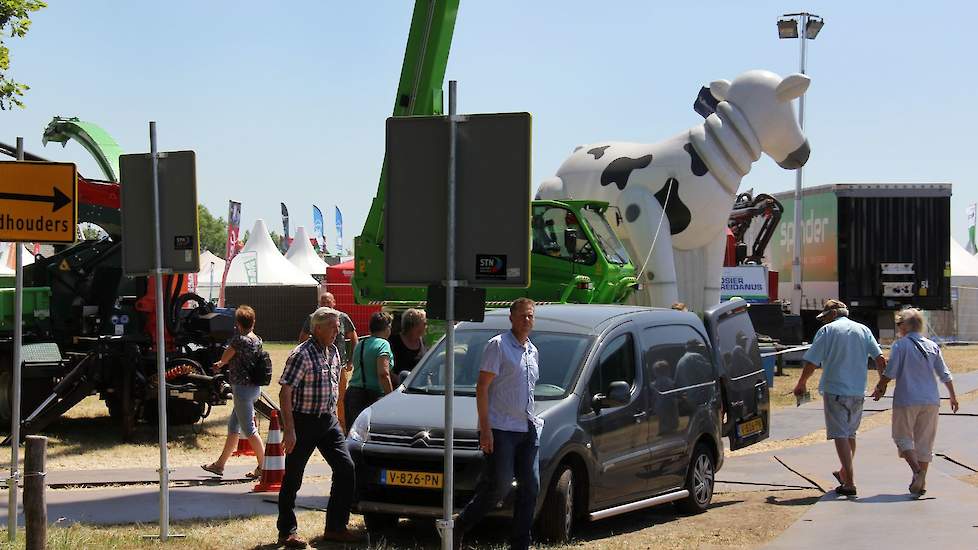 Bezoekers zullen langs alle stands gaan, waaronder die van de gezondheidsdienst voor Dieren (GD). Een abonnement op Klauwgezondheid Tankmelk van de GD geeft onder meer inzicht in de infectiedruk van Mortellaro en levert bovendien een mooie blauwe overall