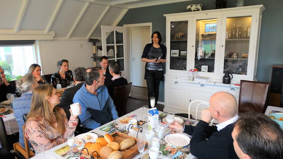 Boswachters bij de boer op de Elshof; ‘Uit de loopgraven komen’