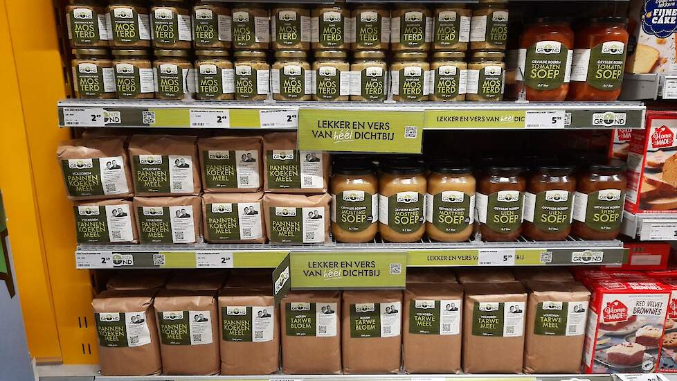 De producten vallen goed op in de Jumbo-supermarkt van Hans Kok.