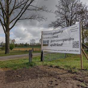 In gemeente Oude IJsselstreek zijn meerdere spandoeken van tegenstanders opgehangen, zoals in Westendorp.