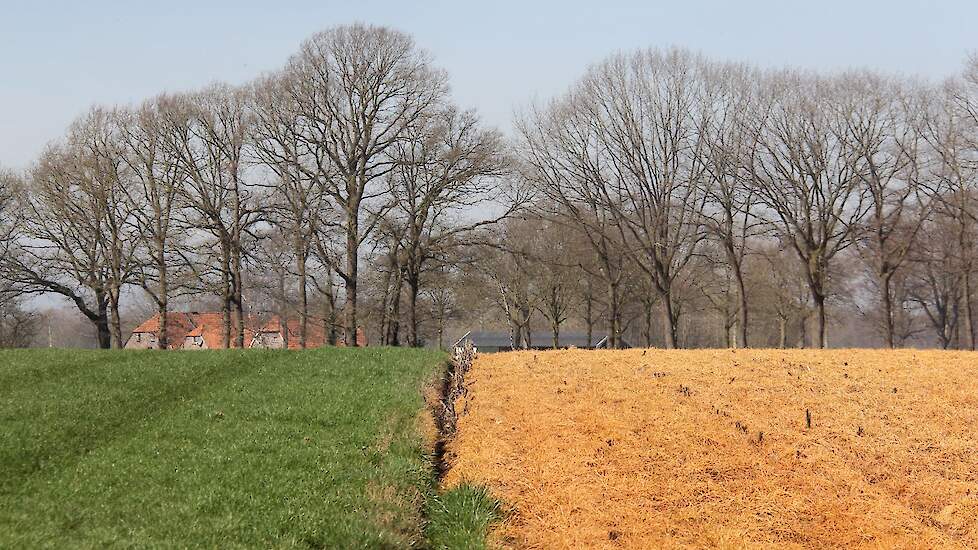 Glyfosaat is een symbool geworden van een manier van boeren die niet iedereen kan waarderen. Maar toelatingsinstanties beoordelen de stof als veilig.