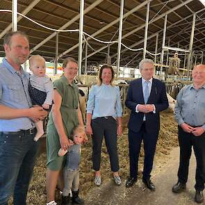 Hendrik Spiker en familie met Bisschop en Van der Wal.