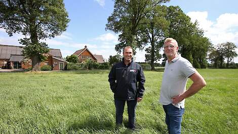 Gerrit van der Kolk (links) en Gerrit Lammers: „Boeren in Wierden zijn de oplossing voor maatschappelijke opgaven en niet het probleem.”