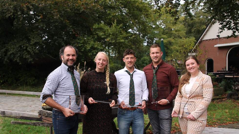 De vijf winnaars vlnr. Xander Beks, Linda Kopczinski, Rogier Scherpbier, Edwin Smits en Carina van de Beek.