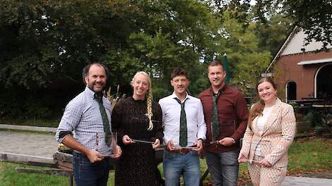 De vijf winnaars vlnr. Xander Beks, Linda Kopczinski, Rogier Scherpbier, Edwin Smits en Carina van de Beek.