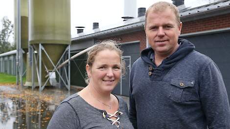 Jaap Verwolf (43) runt samen met zijn vrouw Corine (40) sinds 2011 een biologisch opfokbedrijf voor leghennen in Lelystad (FL).