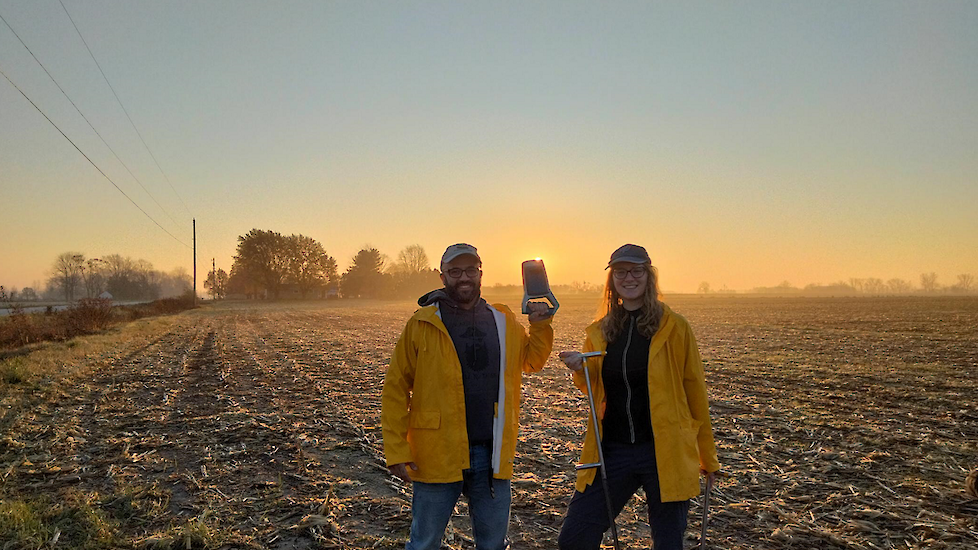 Matteo Poggio (AgroCares, rechts) en Tessa van der Voort (NMI).