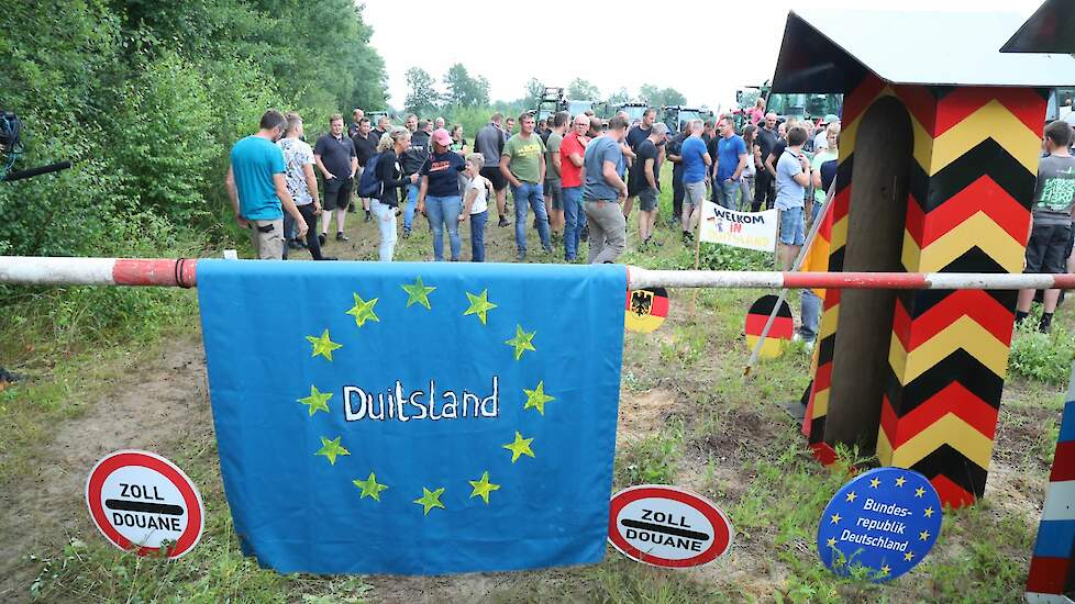 Stikstofprotest op de grens tussen Nederland en Duitsland in juni 2022.