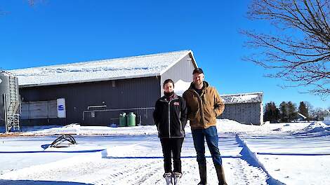 Rianne en Gerben Hartink - Spieker op hun erf in Kingston in de Canadese provincie Prince Edward Island