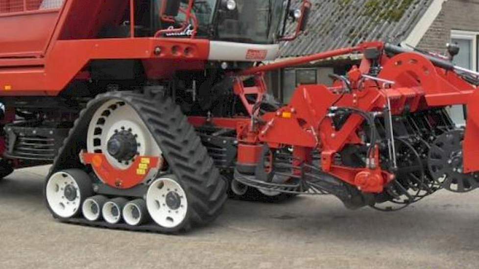 De nieuwste Agrifac Quatro bietenrooier in actie